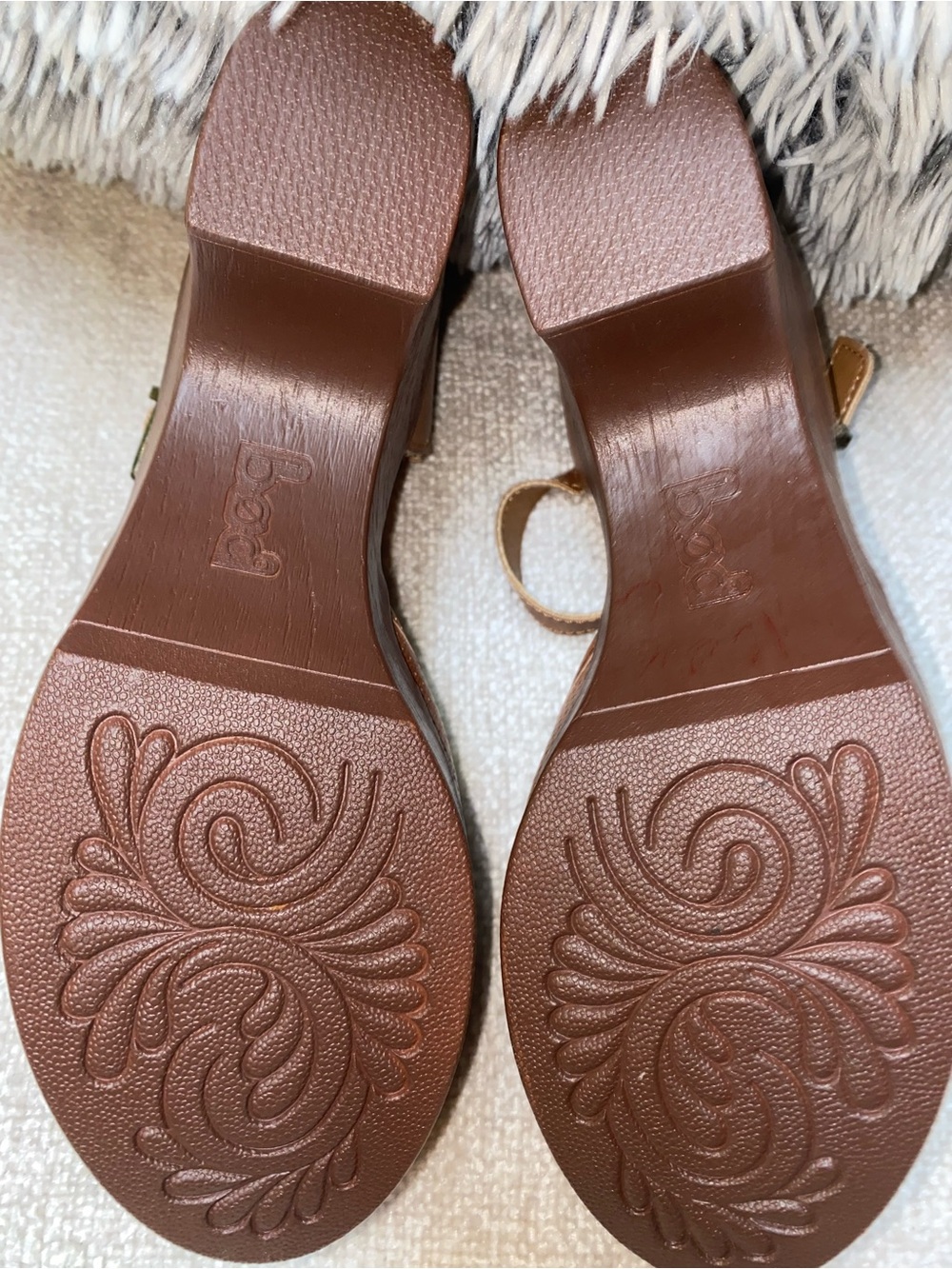 b.o.c. by Born Women's Gia Mary Jane Platform Clogs – Tan Brown Size 8 - Picture 2 of 12